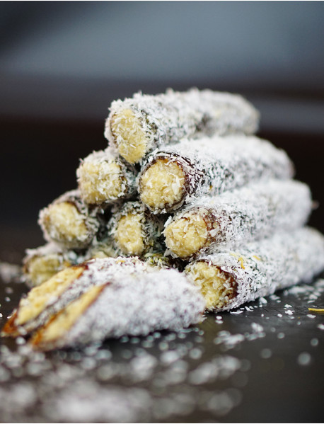 Coconut Roll Wrap with Plenty of Molasses (KG) (Glucose Free)